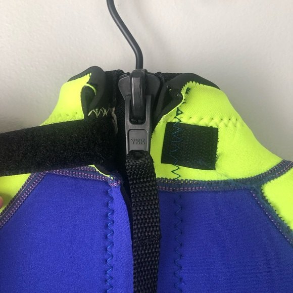 MAUI Kids Dive Short Wetsuit - Picture 7 of 9